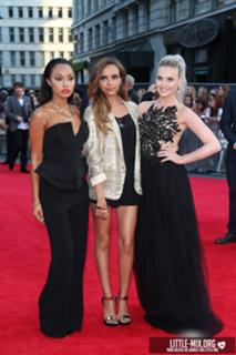 Jade Thirlwall feet photo thumbnail