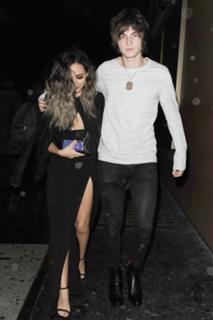 Jade Thirlwall feet photo thumbnail