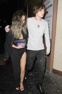 Jade Thirlwall feet photo thumbnail