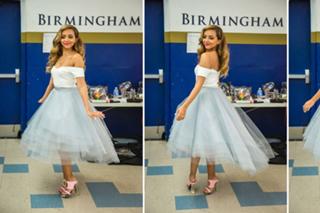 Jade Thirlwall feet photo thumbnail