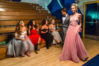 Jade Thirlwall feet photo thumbnail