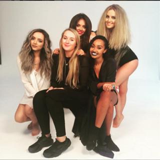 Jade Thirlwall feet photo thumbnail
