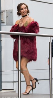 Jade Thirlwall feet photo thumbnail
