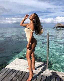 Jade Tuncdoruk feet photo 15