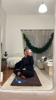 Jade Tuncdoruk feet photo 18