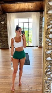 Jade Tuncdoruk feet photo 14