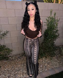 Jaden Newman feet photo thumbnail