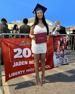 Jaden Newman feet photo thumbnail