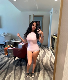 Jaden Newman feet photo thumbnail