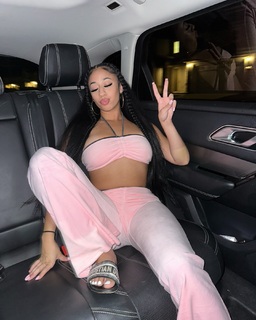 Jaden Newman feet photo thumbnail