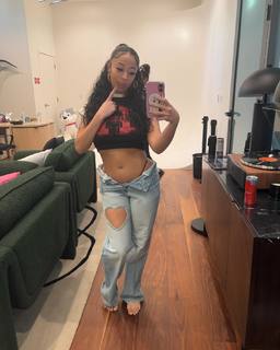 Jaden Newman feet photo thumbnail