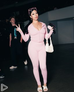 Jaden Newman feet photo thumbnail