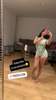 Jaden Newman feet photo thumbnail