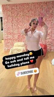 Jaden Newman feet photo thumbnail