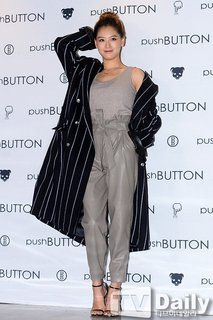 Jae-kyung Kim feet photo 1