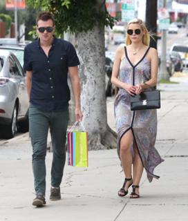 Jaime King feet photo thumbnail