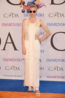 Jaime King feet photo thumbnail