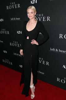 Jaime King feet photo thumbnail