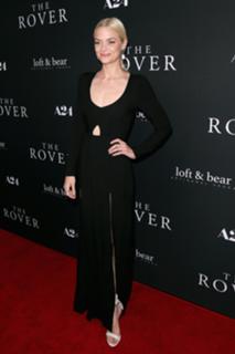 Jaime King feet photo thumbnail