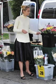 Jaime King feet photo thumbnail
