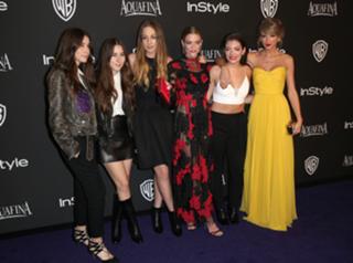 Jaime King feet photo thumbnail