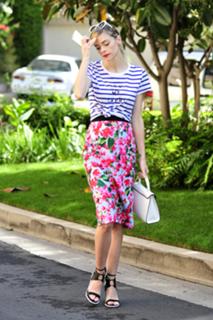 Jaime King feet photo thumbnail