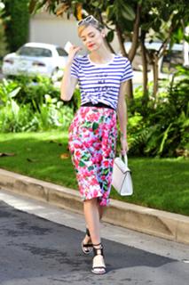 Jaime King feet photo thumbnail