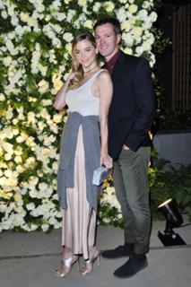 Jaime King feet photo thumbnail