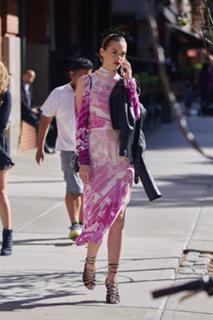 Jaime King feet photo thumbnail