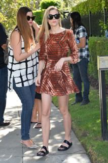 Jaime King feet photo thumbnail