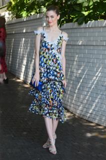 Jaime King feet photo thumbnail