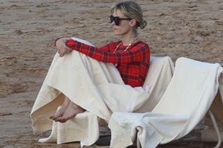 Jaime King feet photo thumbnail