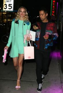 Jaime King feet photo thumbnail