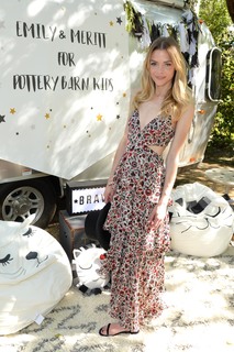 Jaime King feet photo thumbnail