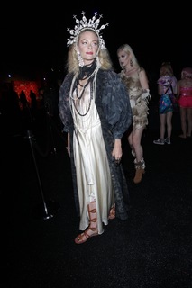 Jaime King feet photo thumbnail