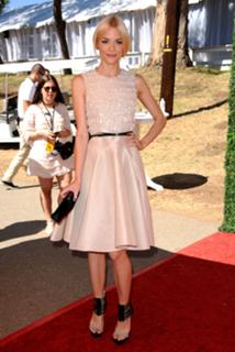 Jaime King feet photo thumbnail