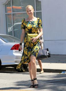 Jaime King feet photo thumbnail