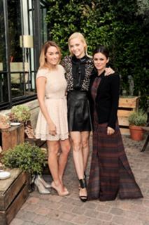 Jaime King feet photo thumbnail