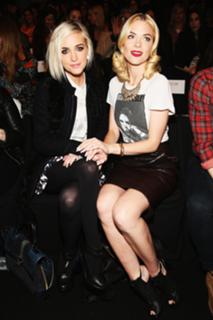 Jaime King feet photo thumbnail