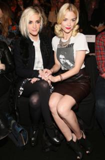 Jaime King feet photo thumbnail