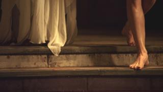 Jaime Murray feet photo thumbnail