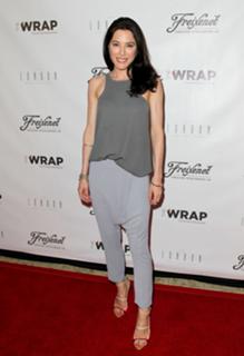 Jaime Murray feet photo thumbnail