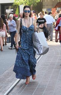 Jaime Murray feet photo thumbnail