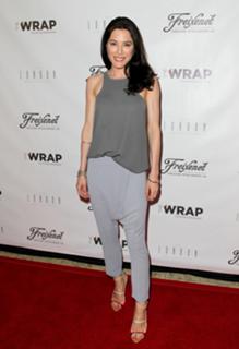 Jaime Murray feet photo thumbnail