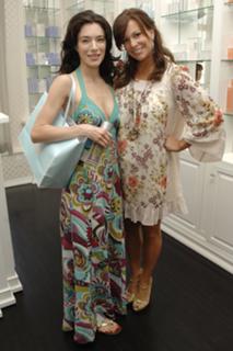 Jaime Murray feet photo thumbnail