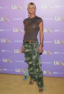 Jaime Pressly feet photo thumbnail