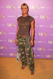Jaime Pressly feet photo thumbnail