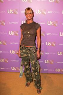 Jaime Pressly feet photo thumbnail