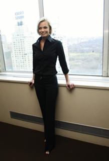 Jaime Pressly feet photo thumbnail