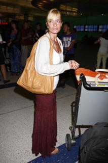 Jaime Pressly feet photo thumbnail